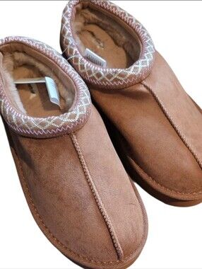Aerie ($50) Embroidered Shearling Scuff Slippers Cozy Plush House Shoes NWT